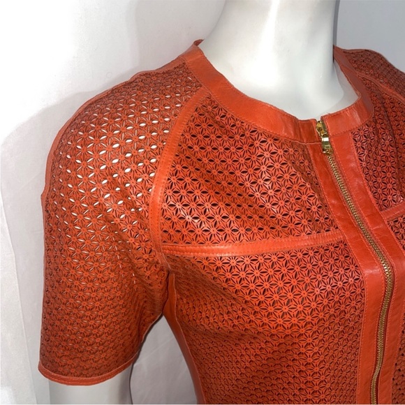 RARE $1150 Veronica Beard laser cut Leather Dress Full Zipper Short Sleeve Sz 4 - Picture 7 of 16